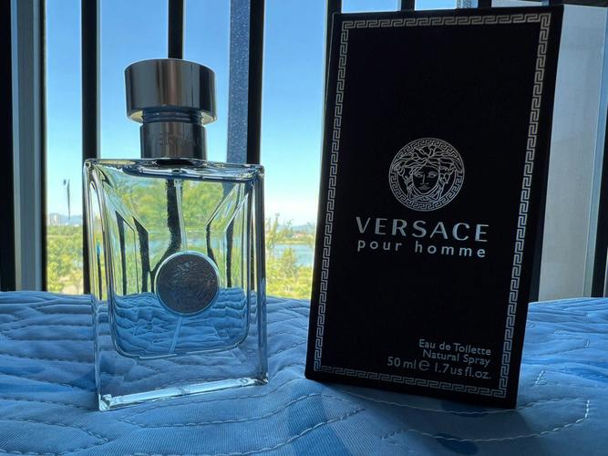 versace是什么牌子香水，Versace香水的特点是什么？